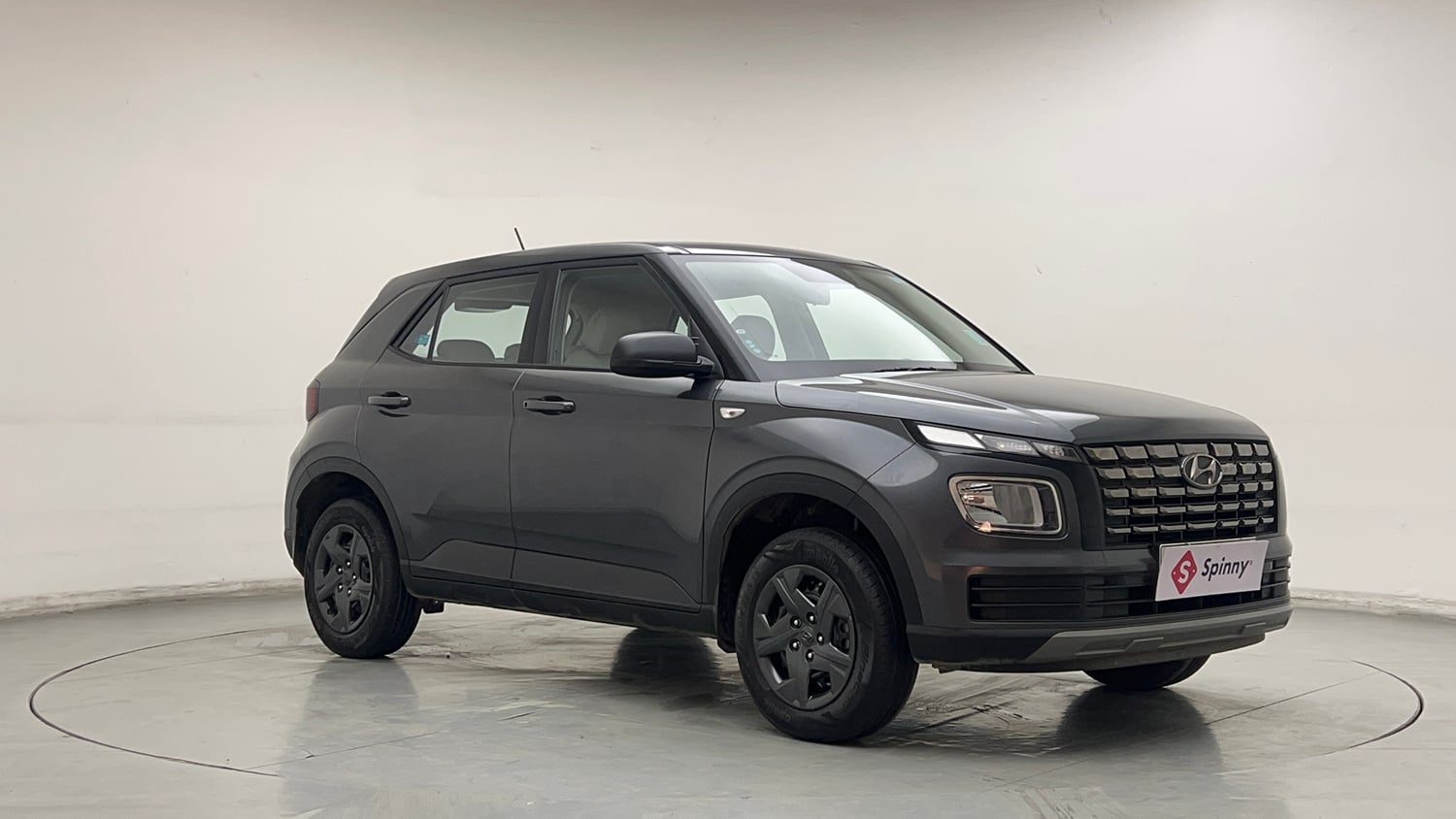 Used 2024 Hyundai Venue E 1.2 Petrol Petrol Manual exterior RIGHT FRONT CORNER VIEW