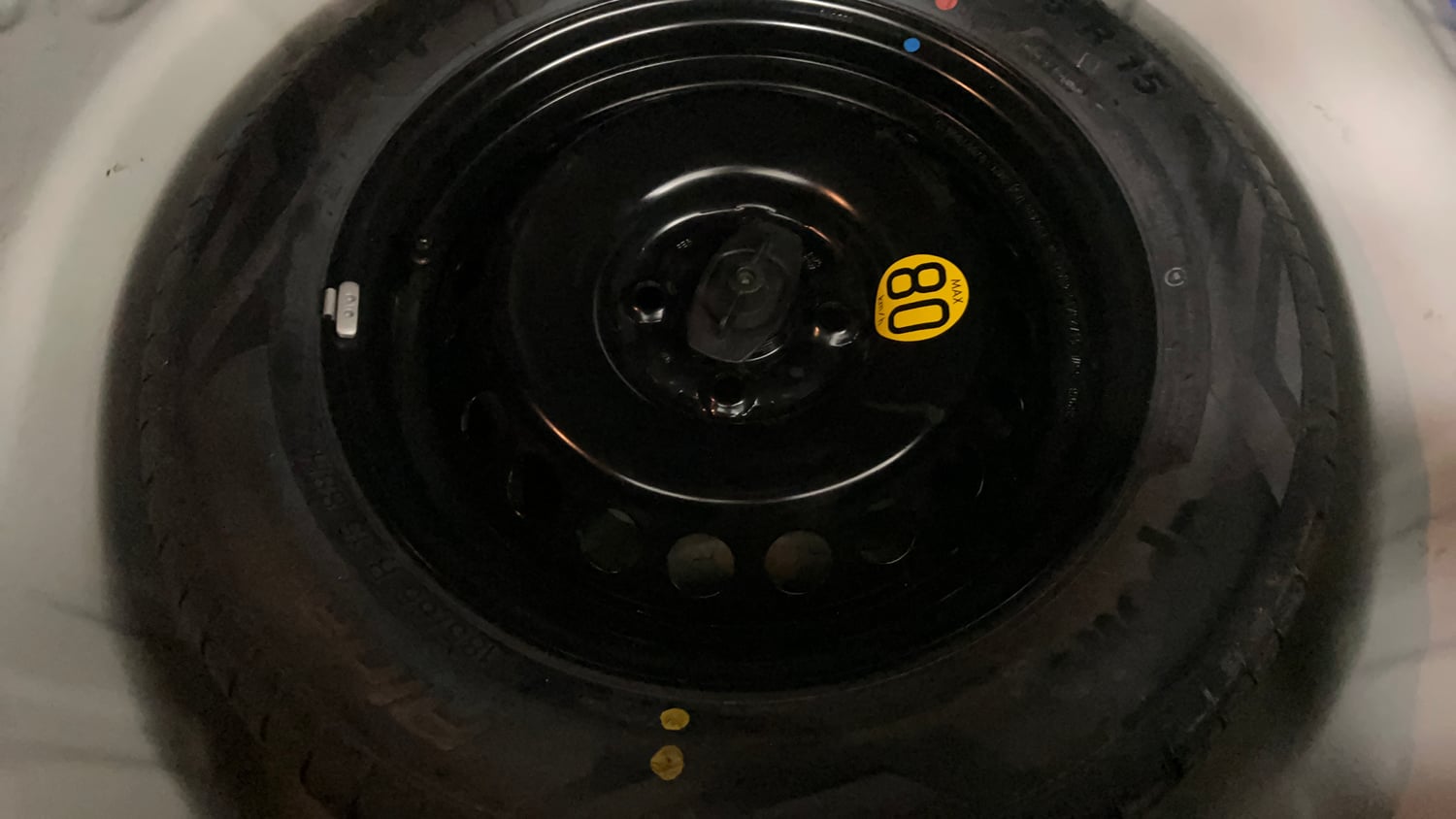 Used 2022 Maruti Suzuki Baleno Alpha AGS Petrol Automatic tyres SPARE TYRE VIEW