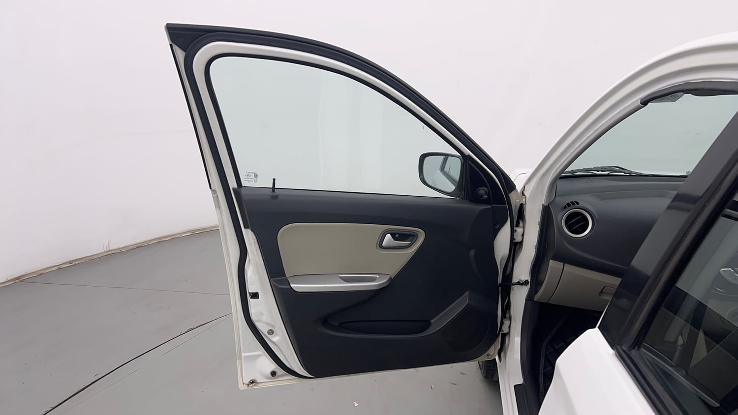 Used 2016 Maruti Suzuki Alto K10 VXi Petrol Manual interior LEFT FRONT DOOR OPEN VIEW
