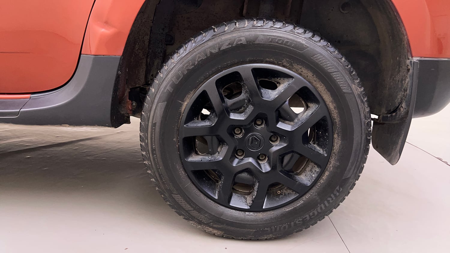 Used 2016 Renault Duster RXL Petrol Petrol Manual tyres LEFT REAR TYRE RIM VIEW