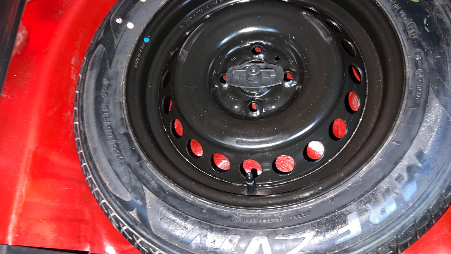Used 2018 Maruti Suzuki Baleno Delta 1.2 AT Petrol Automatic tyres SPARE TYRE VIEW