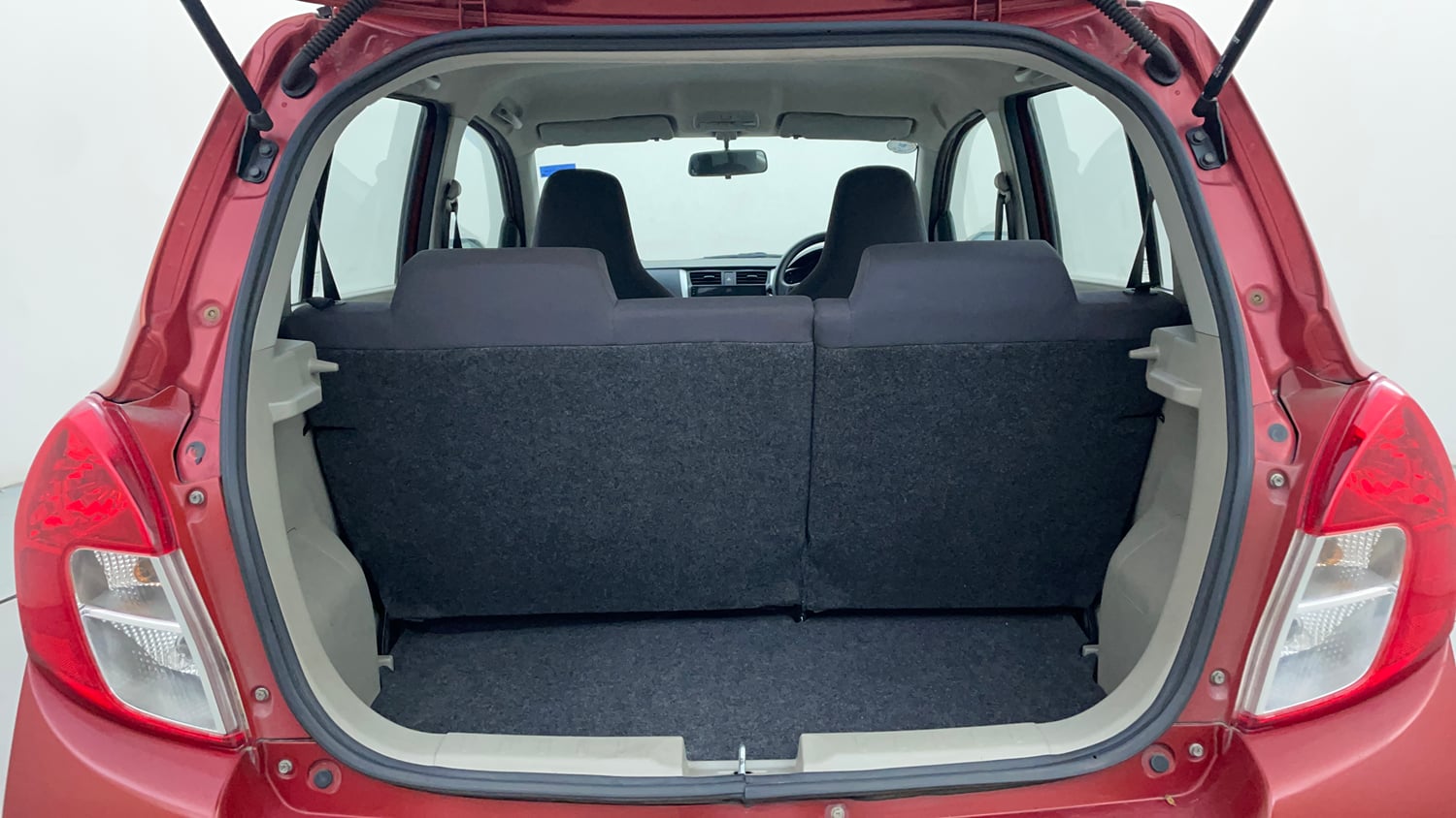 Used 2016 Maruti Suzuki Celerio ZXi AMT Petrol Automatic interior DICKY INSIDE VIEW