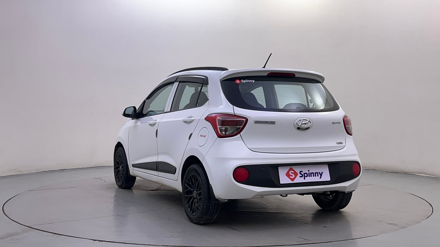 Used 2020 Hyundai Grand i10 Sportz 1.2 Kappa VTVT Petrol Manual exterior LEFT REAR CORNER VIEW