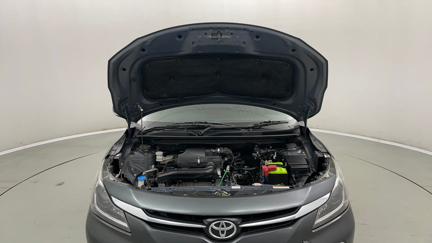Used 2022 Toyota Glanza S Petrol Manual engine ENGINE & BONNET OPEN FRONT VIEW