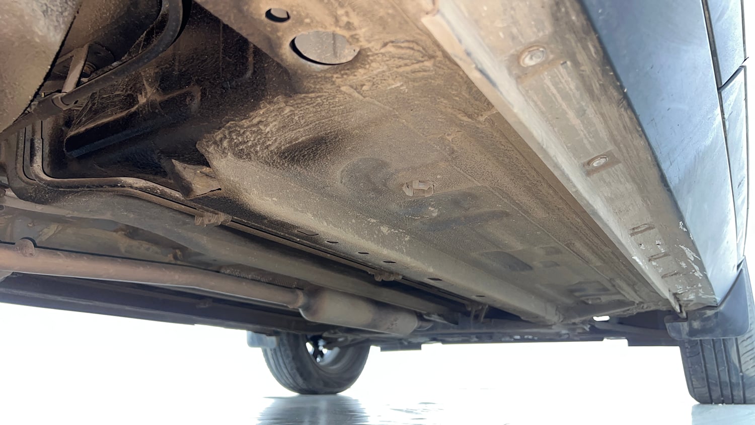 Used 2022 Nissan Magnite XV Petrol Manual extra REAR RIGHT UNDERBODY VIEW