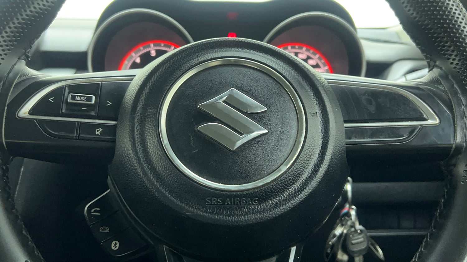 Used 2018 Maruti Suzuki Swift VXi Petrol Manual top_features Steering mounted controls