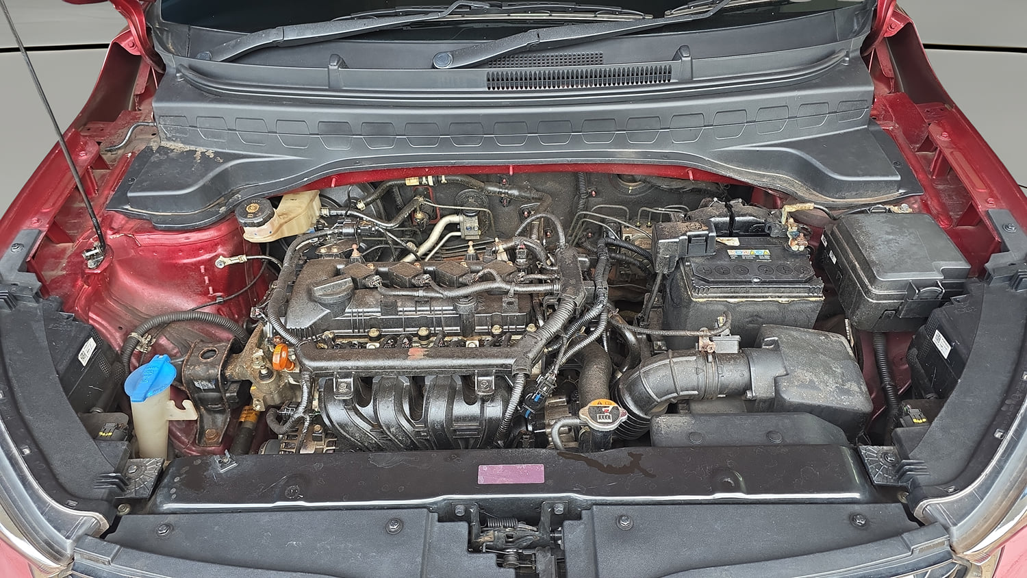 Used 2022 Kia Sonet HTK Plus 1.2 Petrol Manual engine ENGINE & BONNET OPEN FRONT VIEW