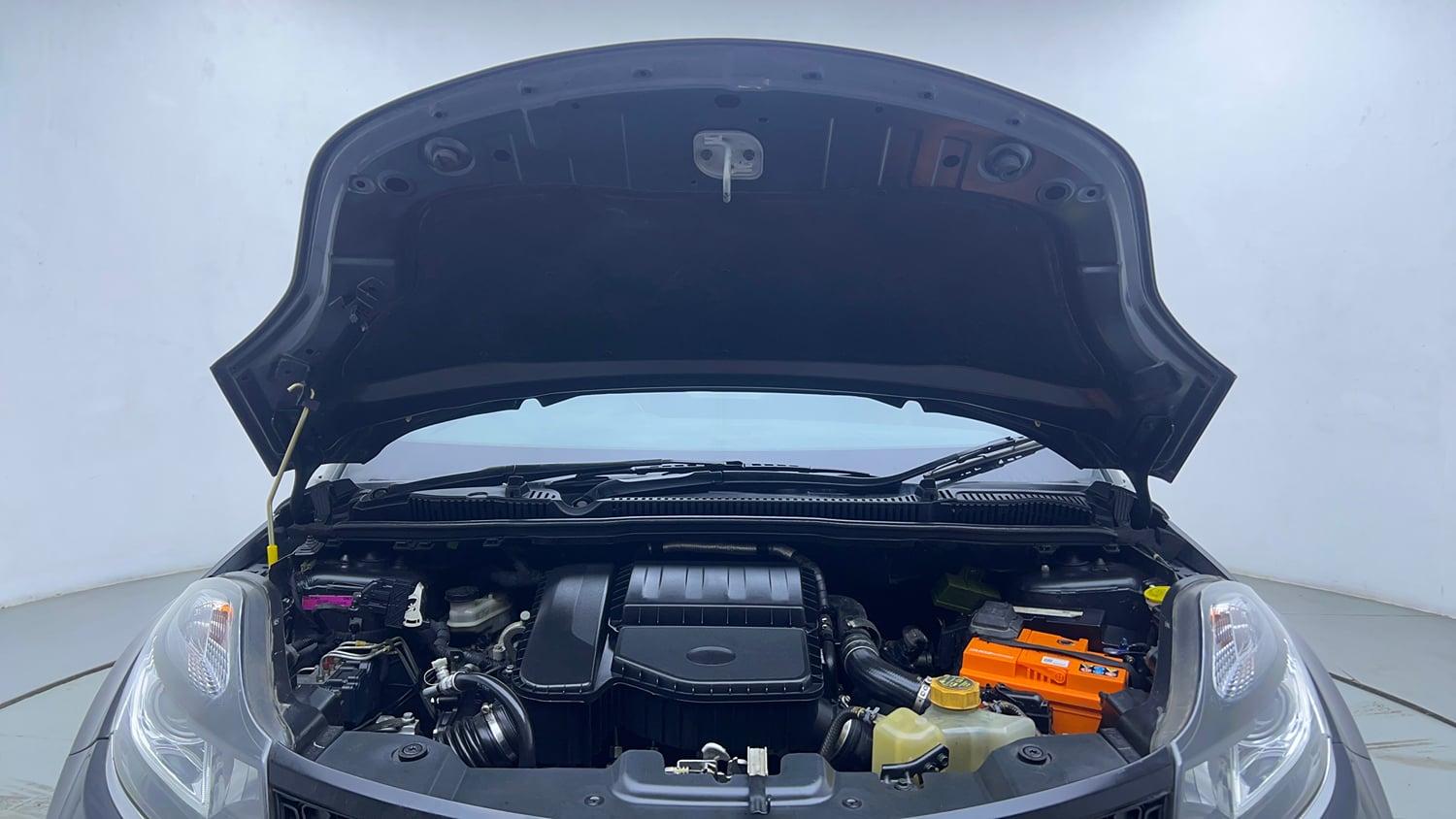 Used 2018 Tata Nexon XZA Plus Diesel Diesel Automatic engine ENGINE & BONNET OPEN FRONT VIEW