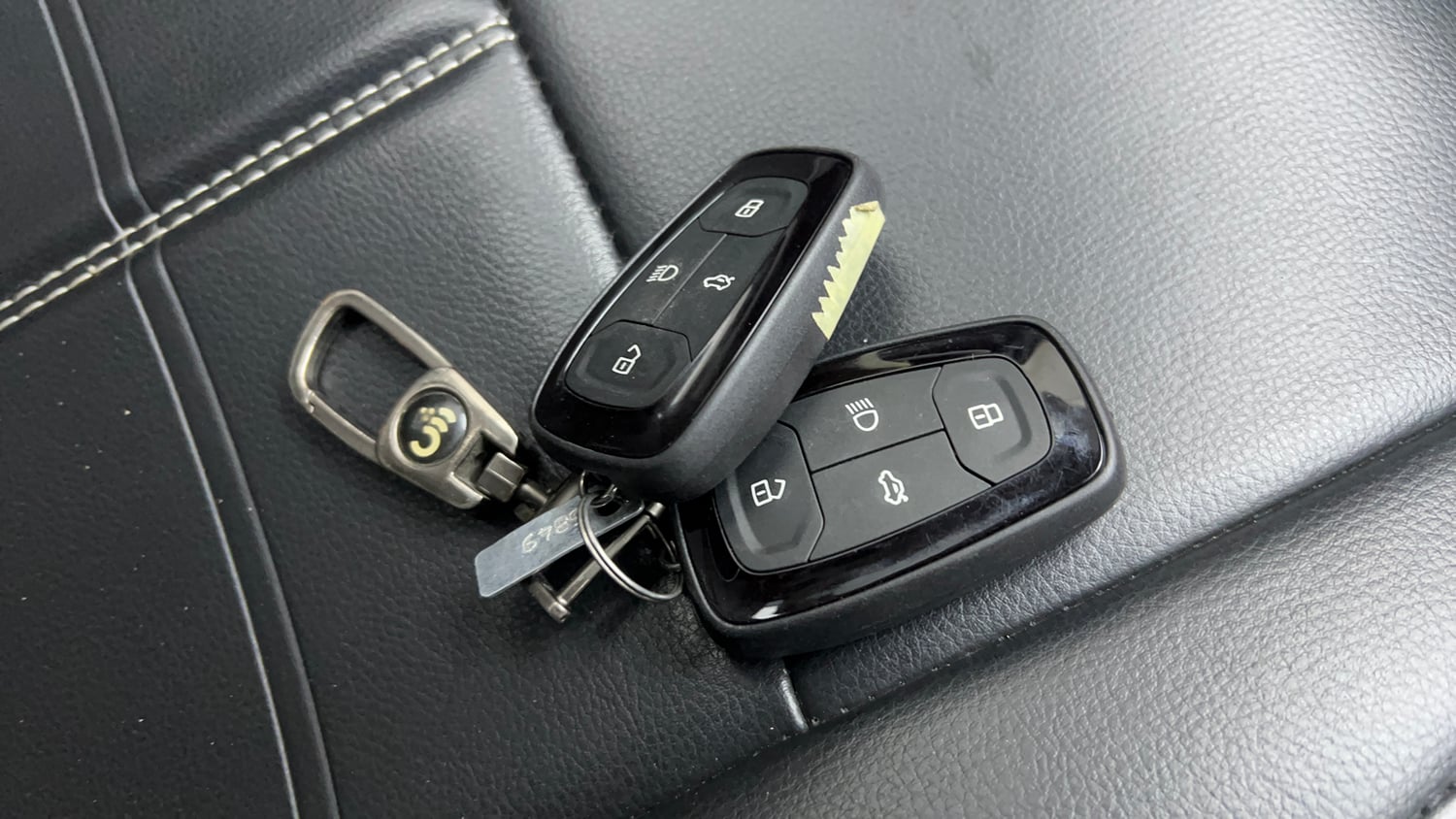 Used 2024 Tata Punch Accomplished MT Petrol Manual extra CAR KEY VIEW