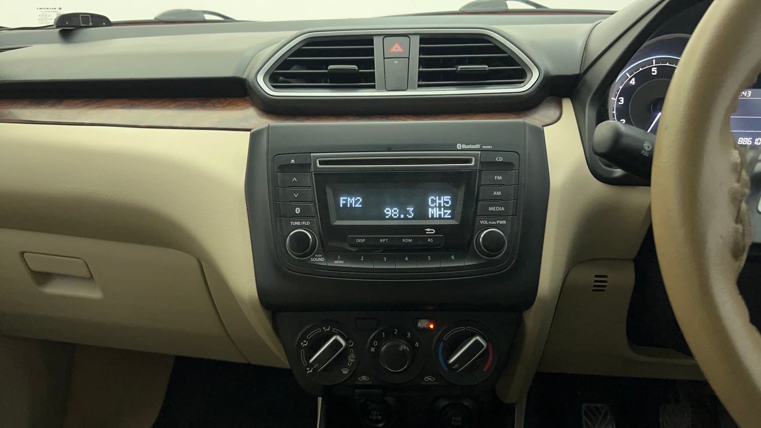 Used 2018 Maruti Suzuki Dzire VXi Petrol Manual interior MUSIC SYSTEM & AC CONTROL VIEW