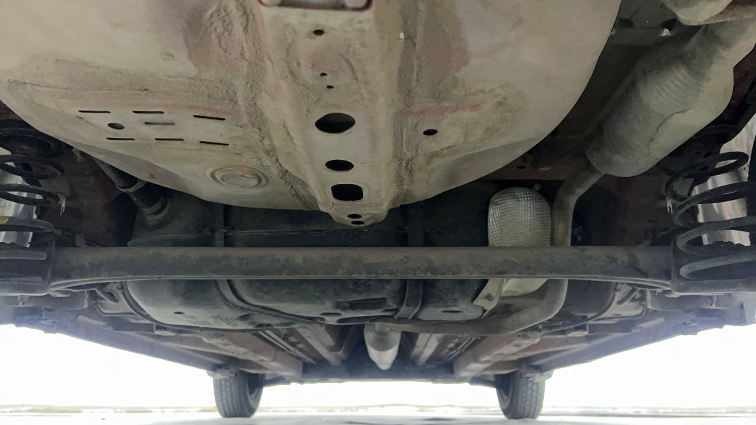 Used 2014 Maruti Suzuki Swift VXi Petrol Manual extra REAR UNDERBODY VIEW (TAKEN FROM REAR)