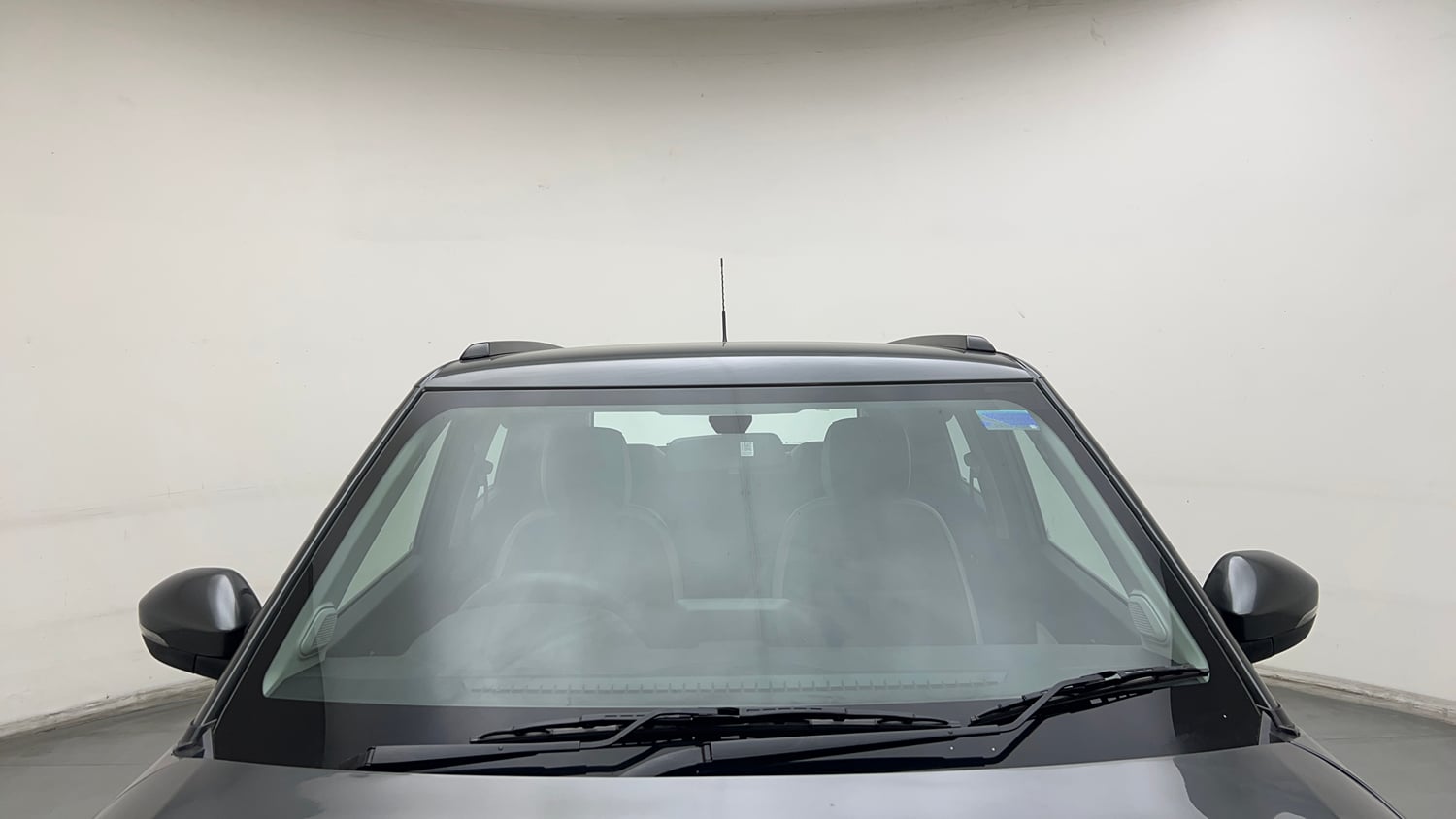 Used 2024 Tata Punch Accomplished MT Petrol Manual exterior FRONT WINDSHIELD VIEW
