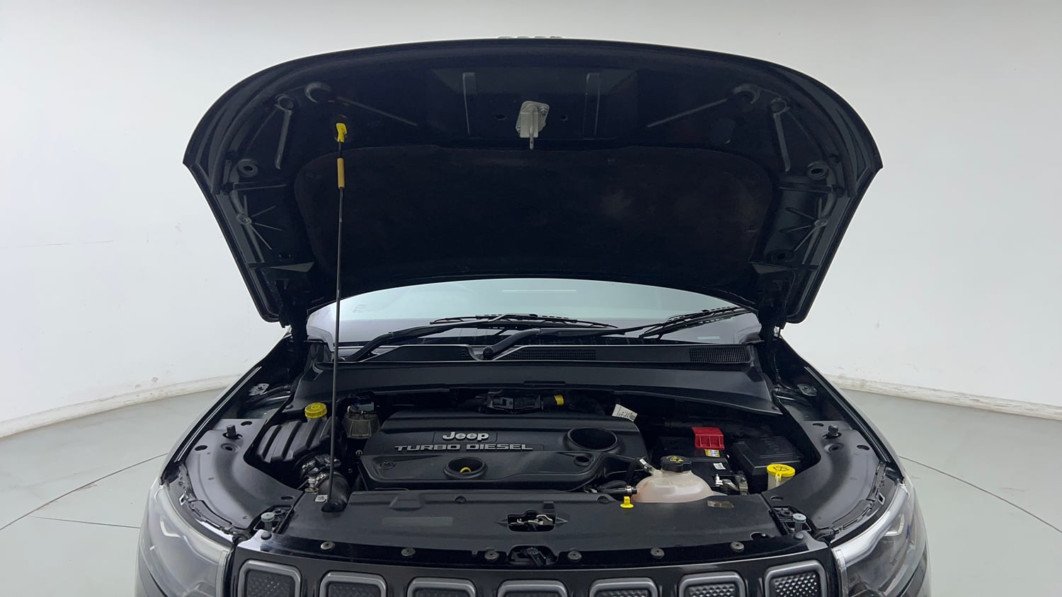 Used 2022 Jeep Compass Model S (O) Diesel 4x4 AT Diesel Automatic engine ENGINE & BONNET OPEN FRONT VIEW