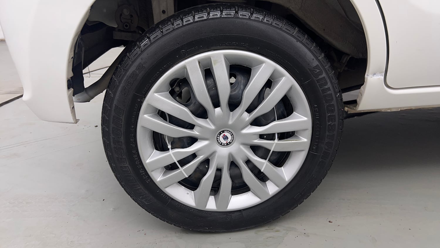 Used 2016 Maruti Suzuki Alto K10 VXi Petrol Manual tyres RIGHT REAR TYRE RIM VIEW
