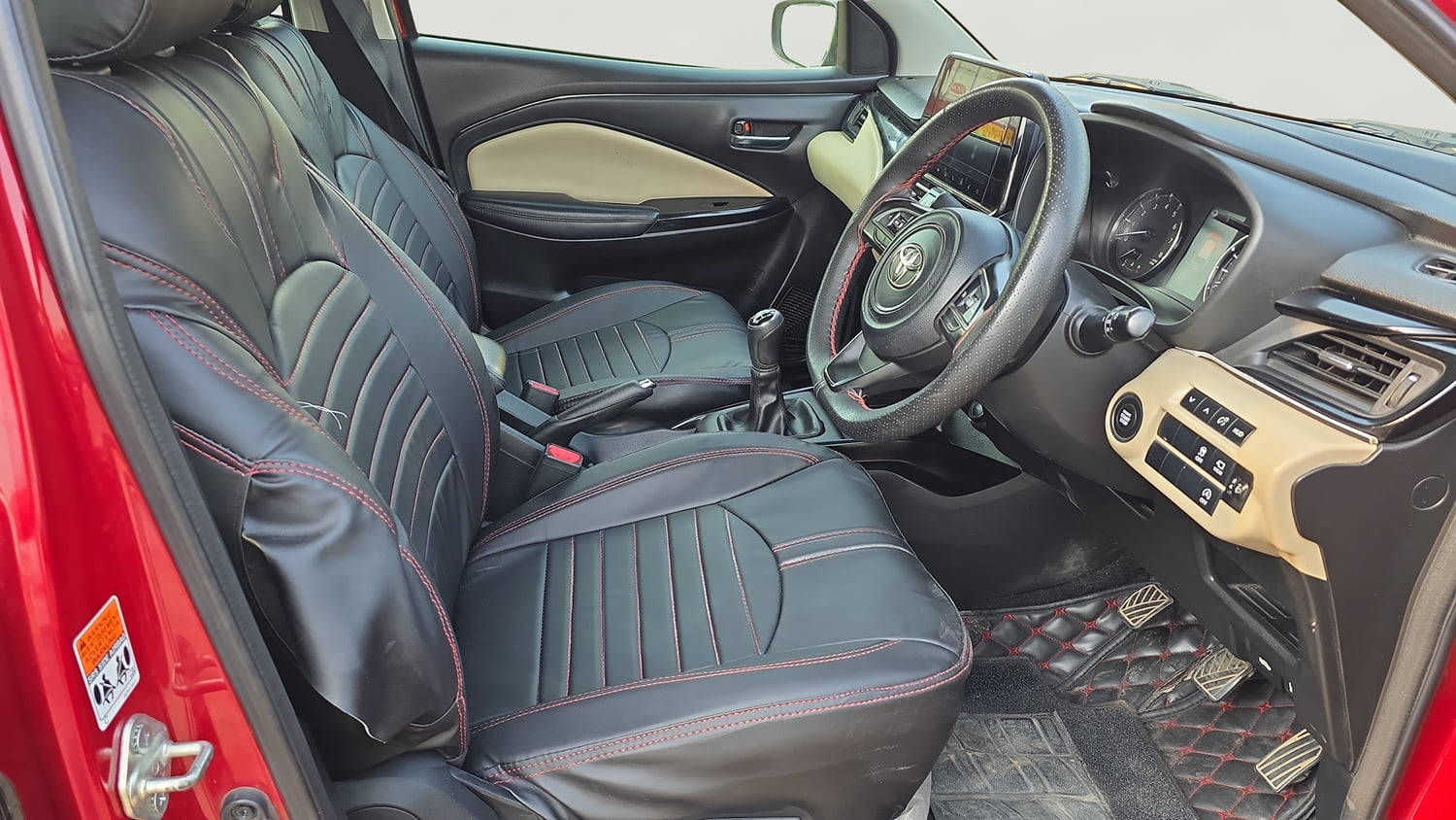 Used 2023 Toyota Glanza V Petrol Manual interior RIGHT SIDE FRONT DOOR CABIN VIEW