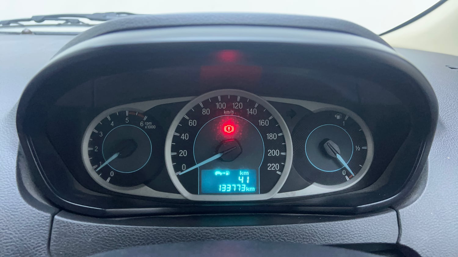 Used 2016 Ford Figo Aspire Titanium1.5 TDCi Diesel Manual interior CLUSTERMETER VIEW