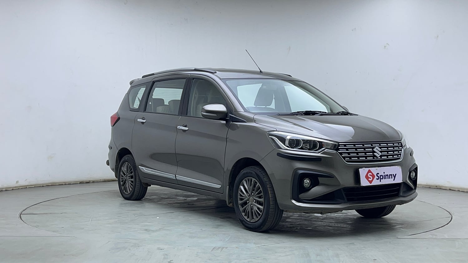Used 2020 Maruti Suzuki New Ertiga ZXi AT Petrol Automatic exterior RIGHT FRONT CORNER VIEW