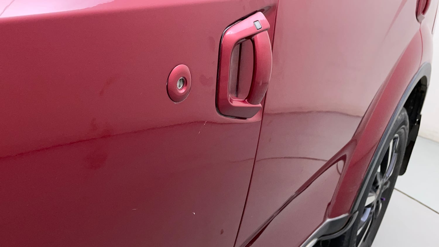 Used 2018 Mahindra XUV500 W11 Diesel Manual dents MINOR DENT