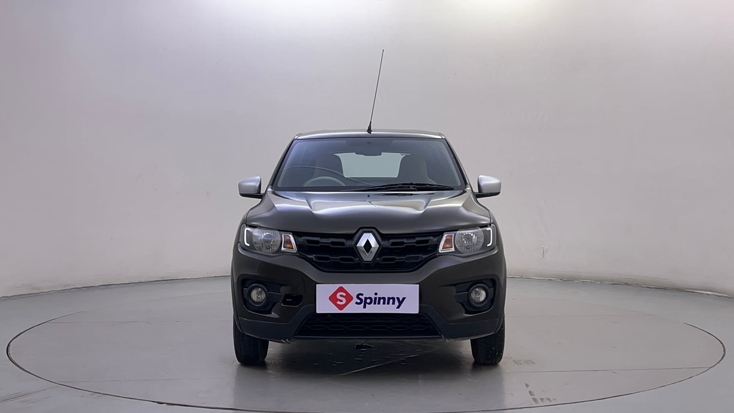 Used 2016 Renault Kwid 1.0 RXT AMT Petrol Automatic exterior FRONT VIEW