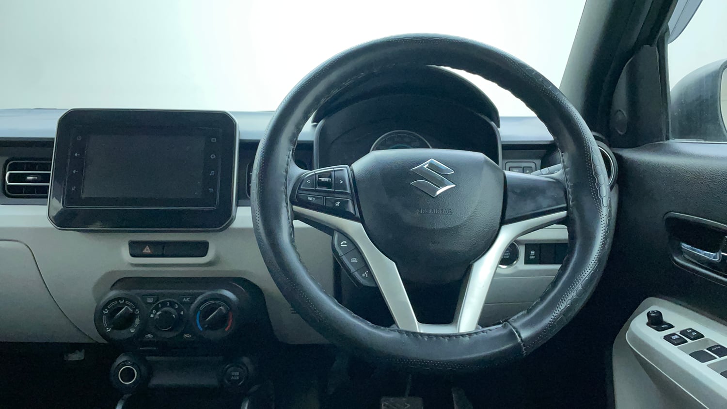 Used 2024 Maruti Suzuki Ignis Zeta 1.2 AMT Petrol Automatic interior STEERING VIEW