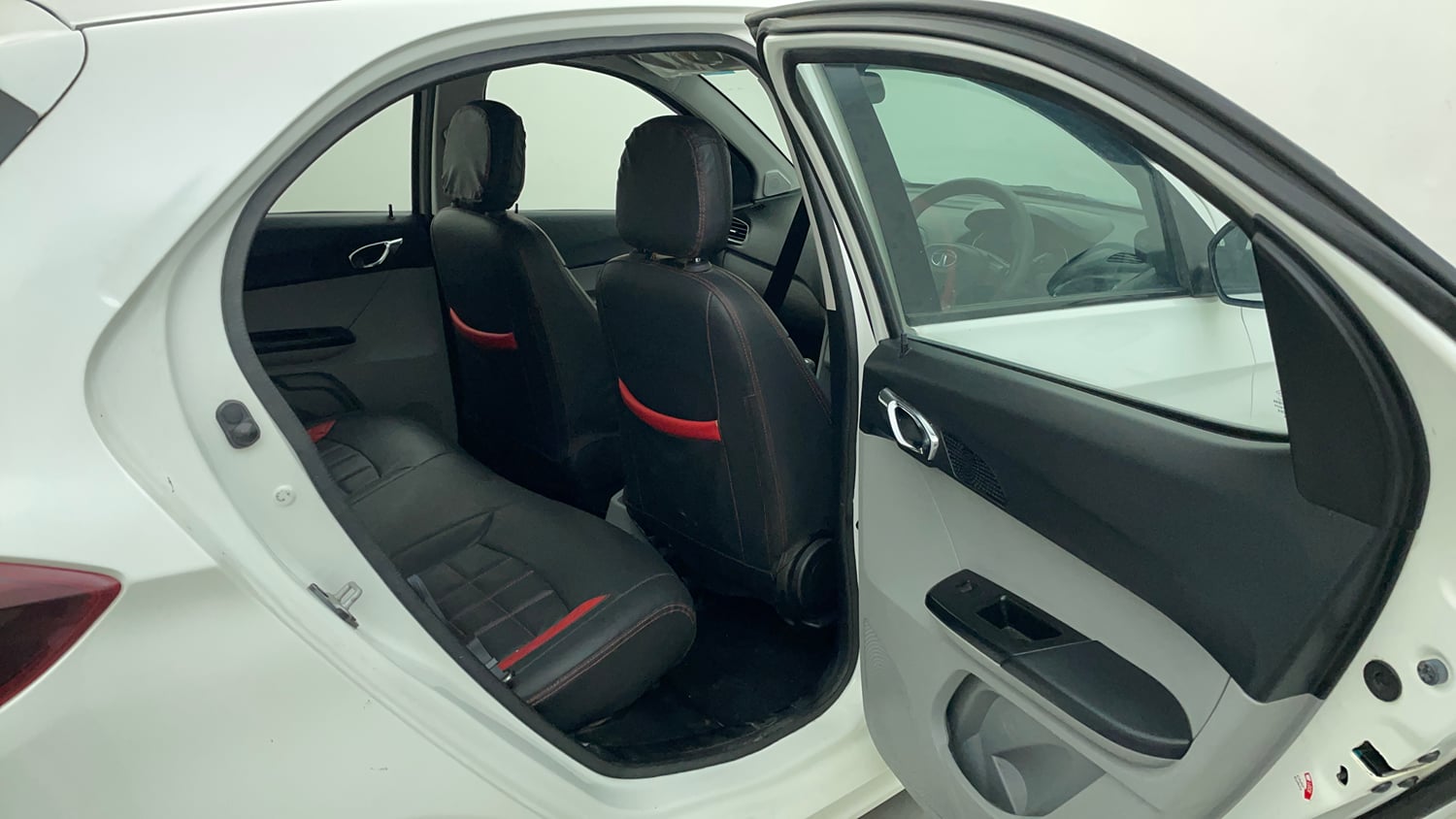 Used 2020 Tata Tiago Revotron XZ Petrol Manual interior RIGHT SIDE REAR DOOR CABIN VIEW