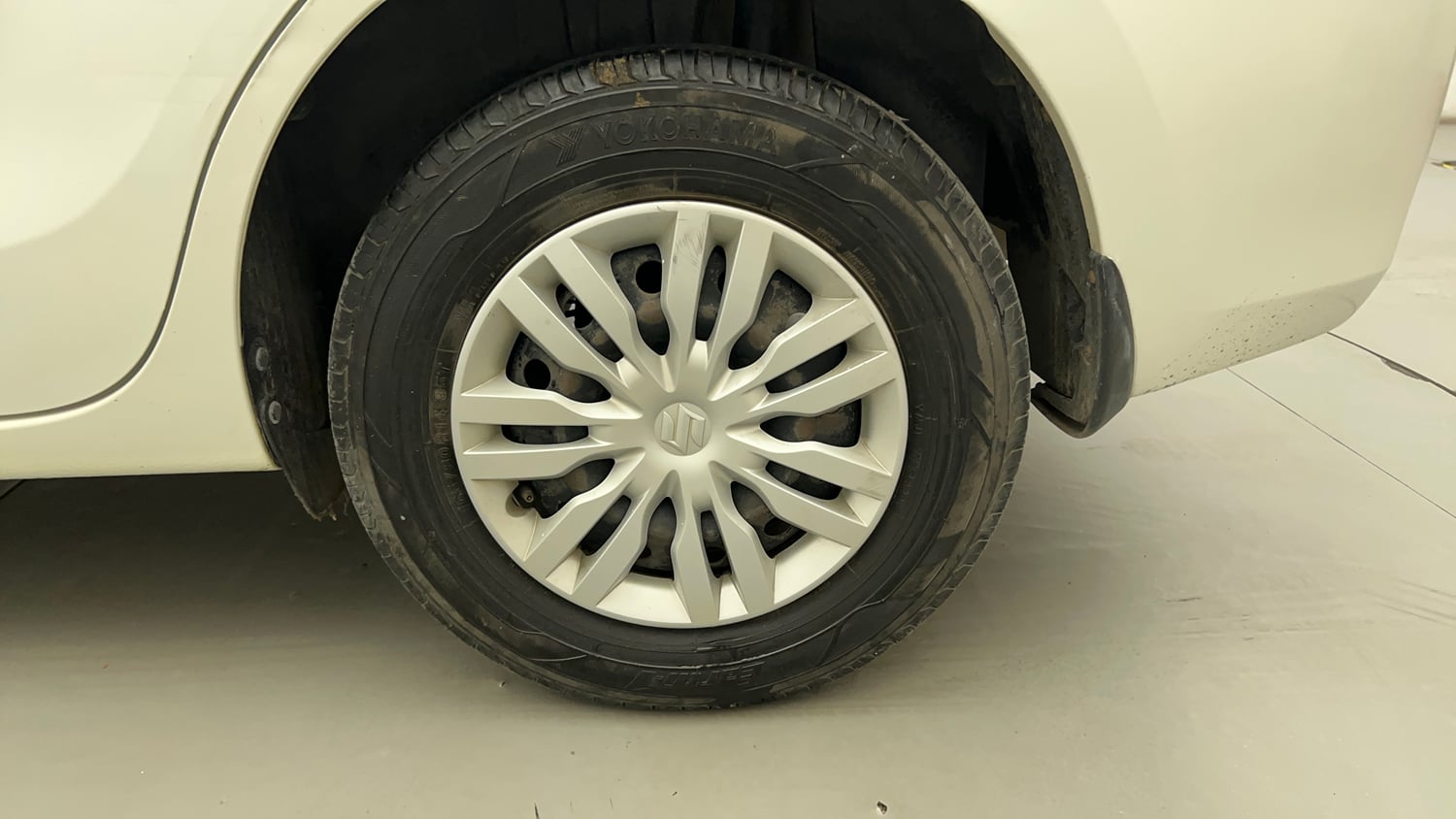 Used 2018 Maruti Suzuki Dzire VXi Petrol Manual tyres LEFT REAR TYRE RIM VIEW