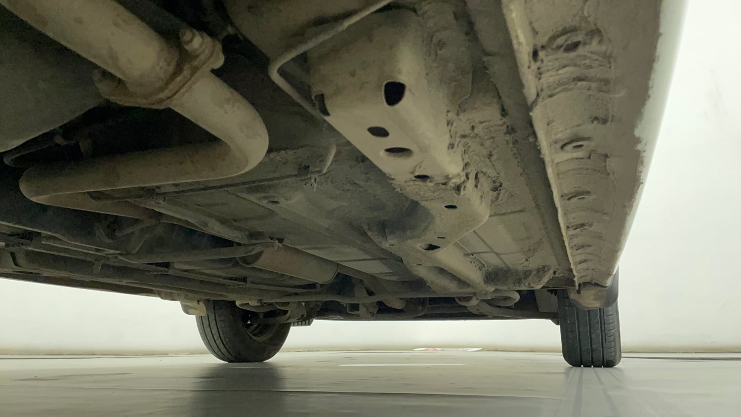 Used 2020 Tata Tiago Revotron XZ Petrol Manual extra REAR RIGHT UNDERBODY VIEW