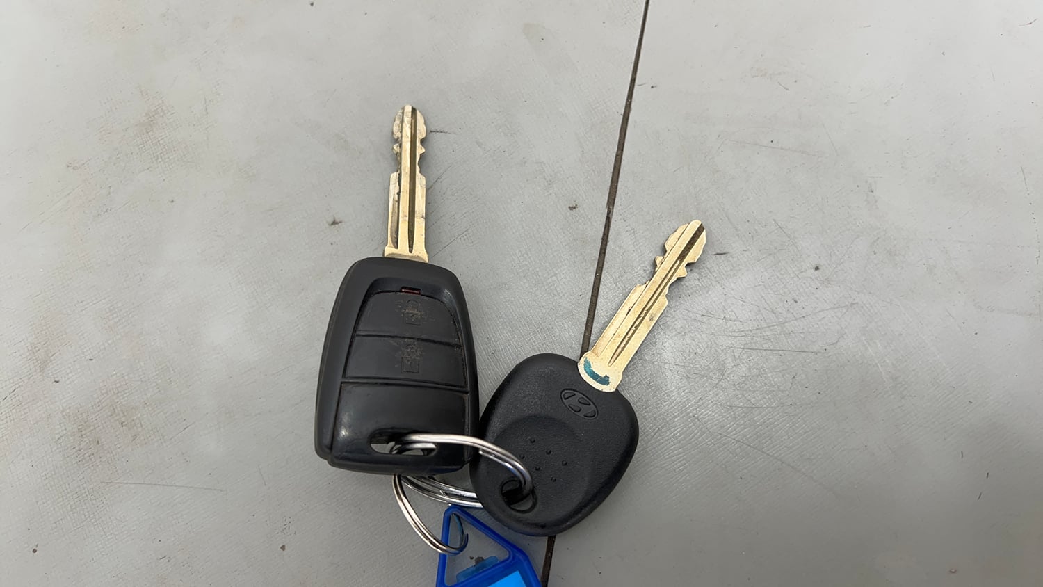 Used 2016 Hyundai Grand i10 Sportz 1.2 Kappa VTVT Petrol Manual extra CAR KEY VIEW