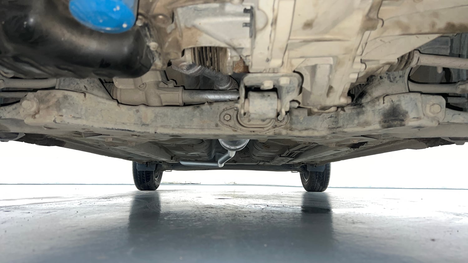 Used 2021 Hyundai Grand i10 Nios Sportz 1.2 Kappa VTVT Petrol Manual extra FRONT LEFT UNDERBODY VIEW