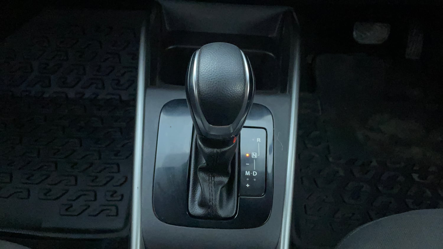 Used 2024 Maruti Suzuki Baleno Zeta AGS Petrol Automatic interior GEAR  KNOB VIEW