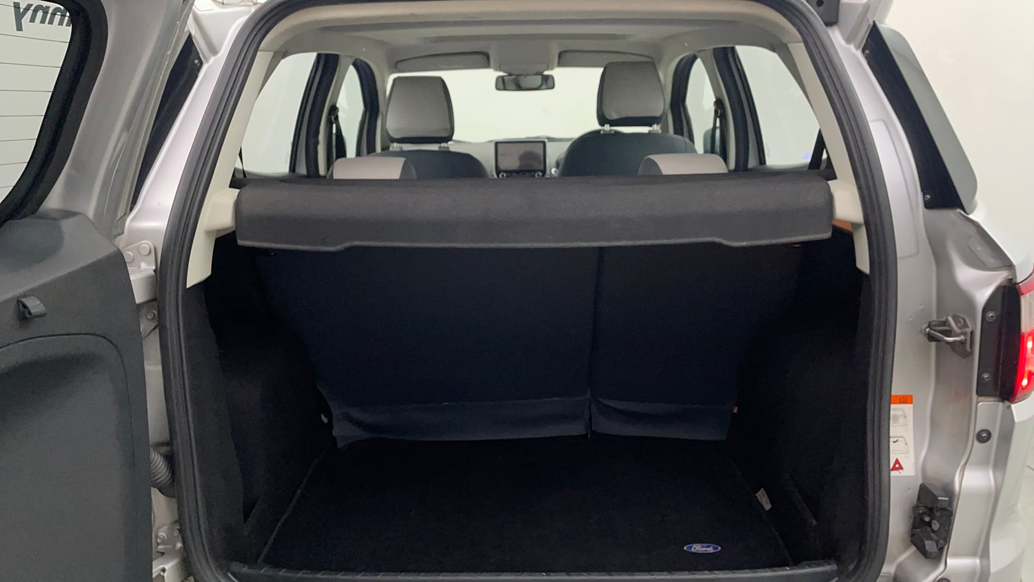 Used 2019 Ford EcoSport Titanium + 1.5L TDCi Diesel Manual interior DICKY INSIDE VIEW