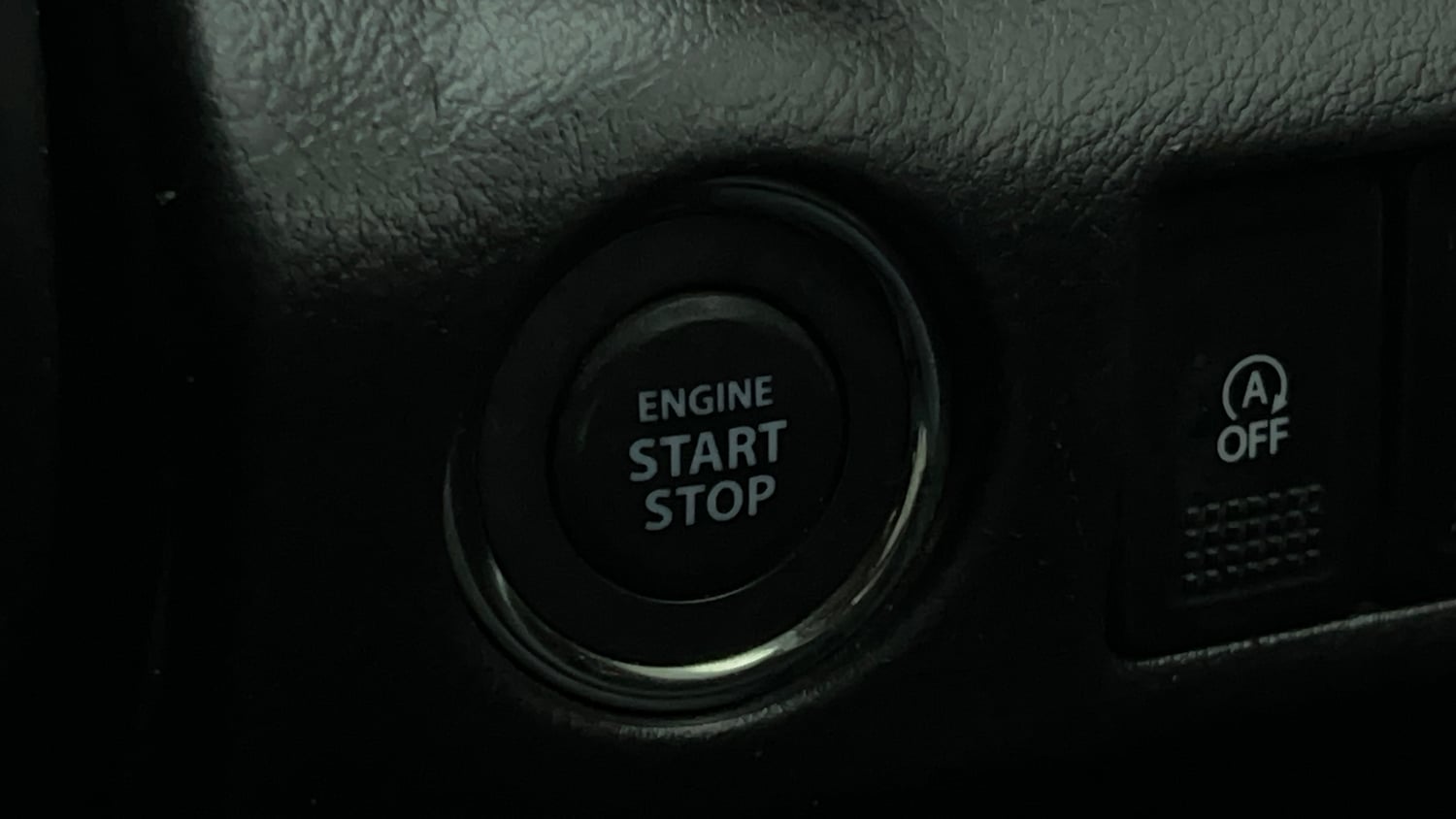 Used 2018 Maruti Suzuki S-Cross Zeta 1.3 Diesel Manual top_features Keyless start
