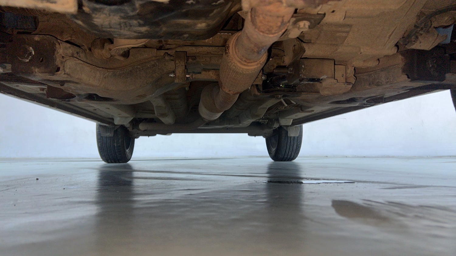 Used 2020 Tata Nexon XZA Plus Petrol Petrol Automatic extra FRONT LEFT UNDERBODY VIEW