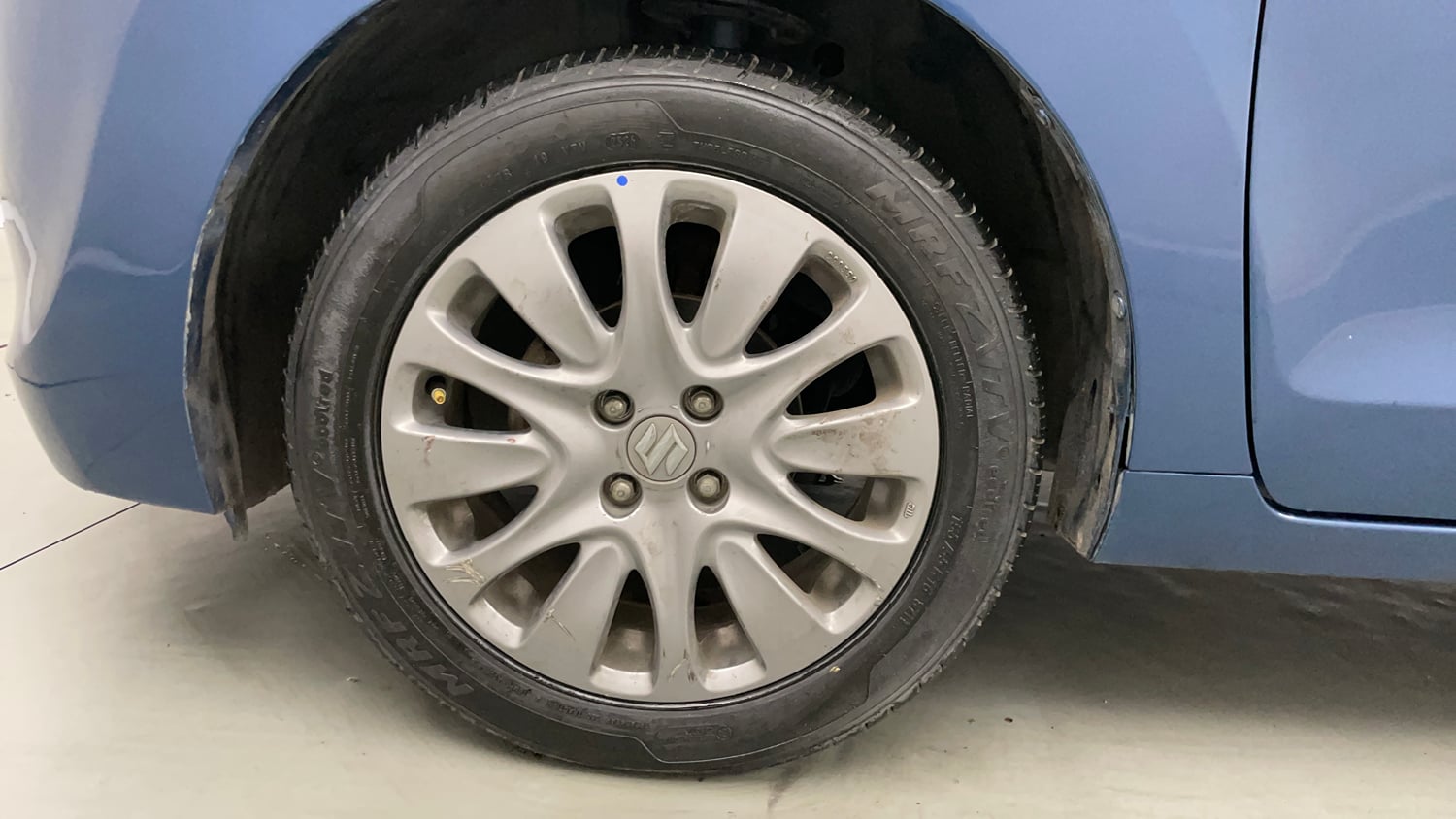 Used 2018 Maruti Suzuki Baleno Alpha 1.2 AT Petrol Automatic tyres LEFT FRONT TYRE RIM VIEW
