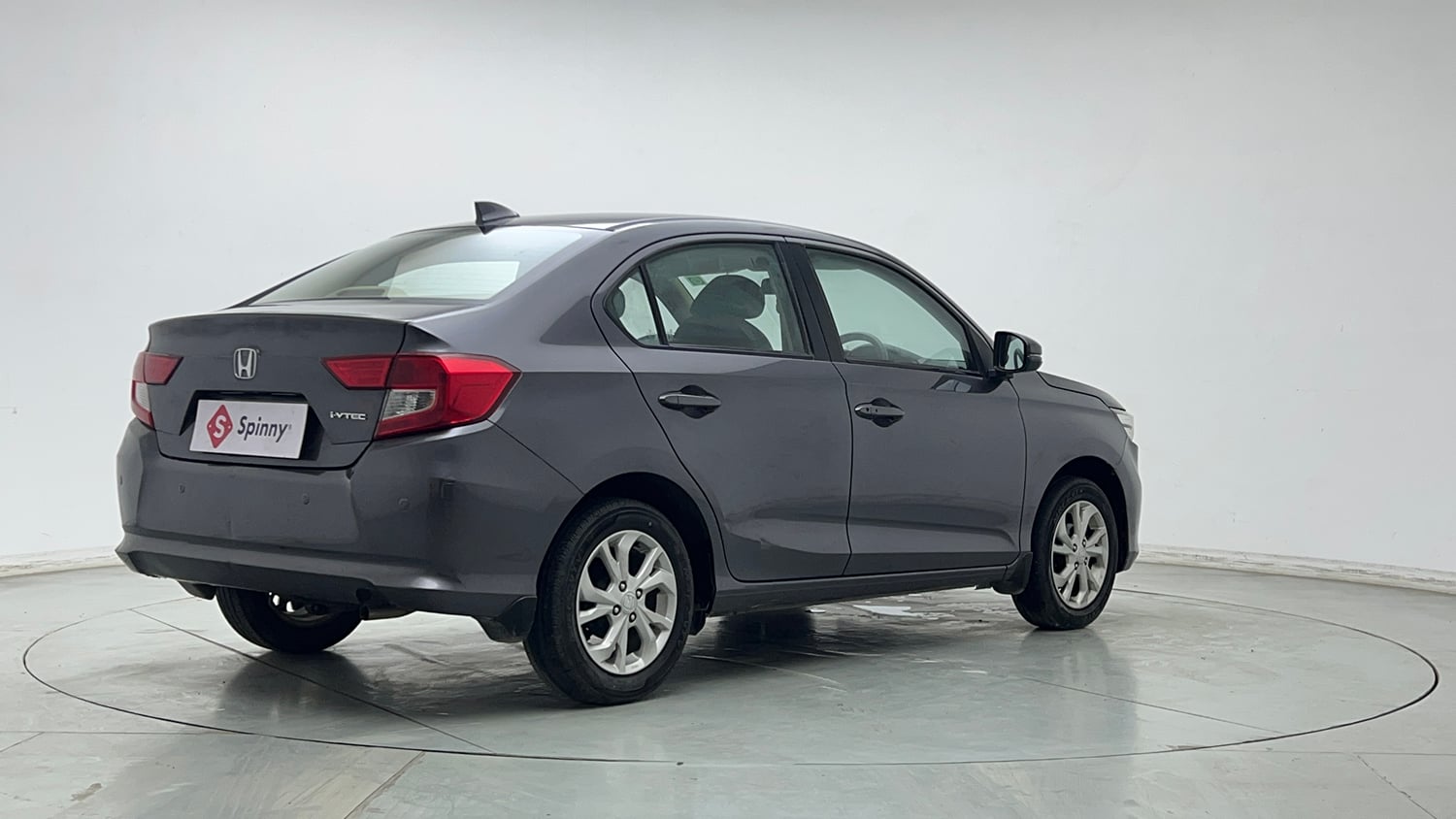 Used 2018 Honda Amaze 1.2 V MT Petrol Petrol Manual exterior RIGHT REAR CORNER VIEW