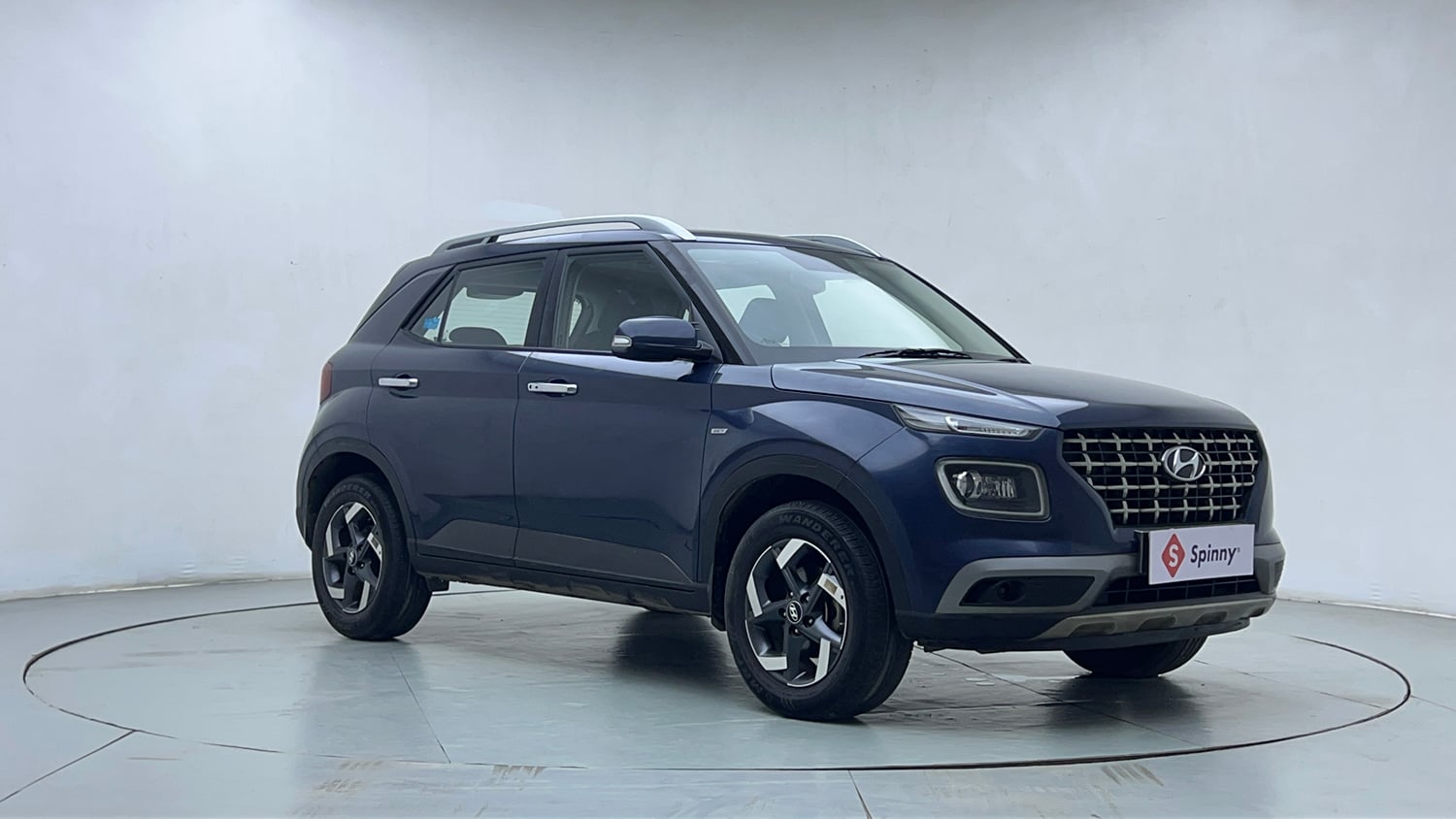 Used 2021 Hyundai Venue SX Plus 1.0 Turbo DCT Petrol Automatic exterior RIGHT FRONT CORNER VIEW
