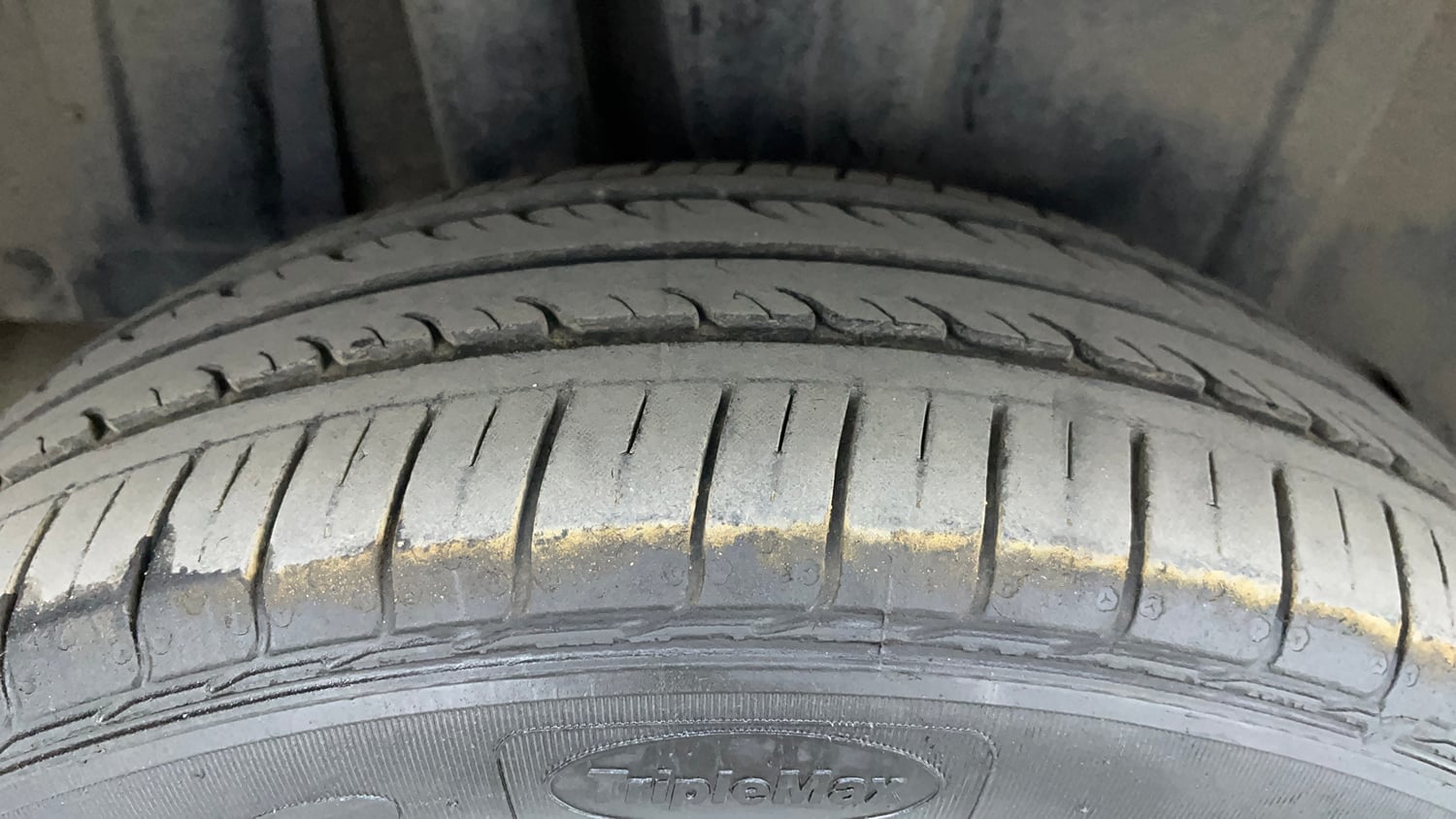 Used 2020 Maruti Suzuki New Ertiga ZXi AT Petrol Automatic tyres RIGHT REAR TYRE TREAD VIEW