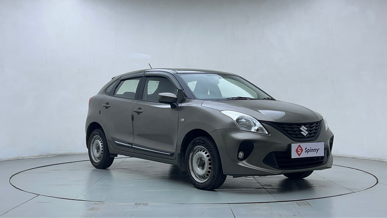Used 2021 Maruti Suzuki Baleno Sigma Petrol Manual exterior RIGHT FRONT CORNER VIEW