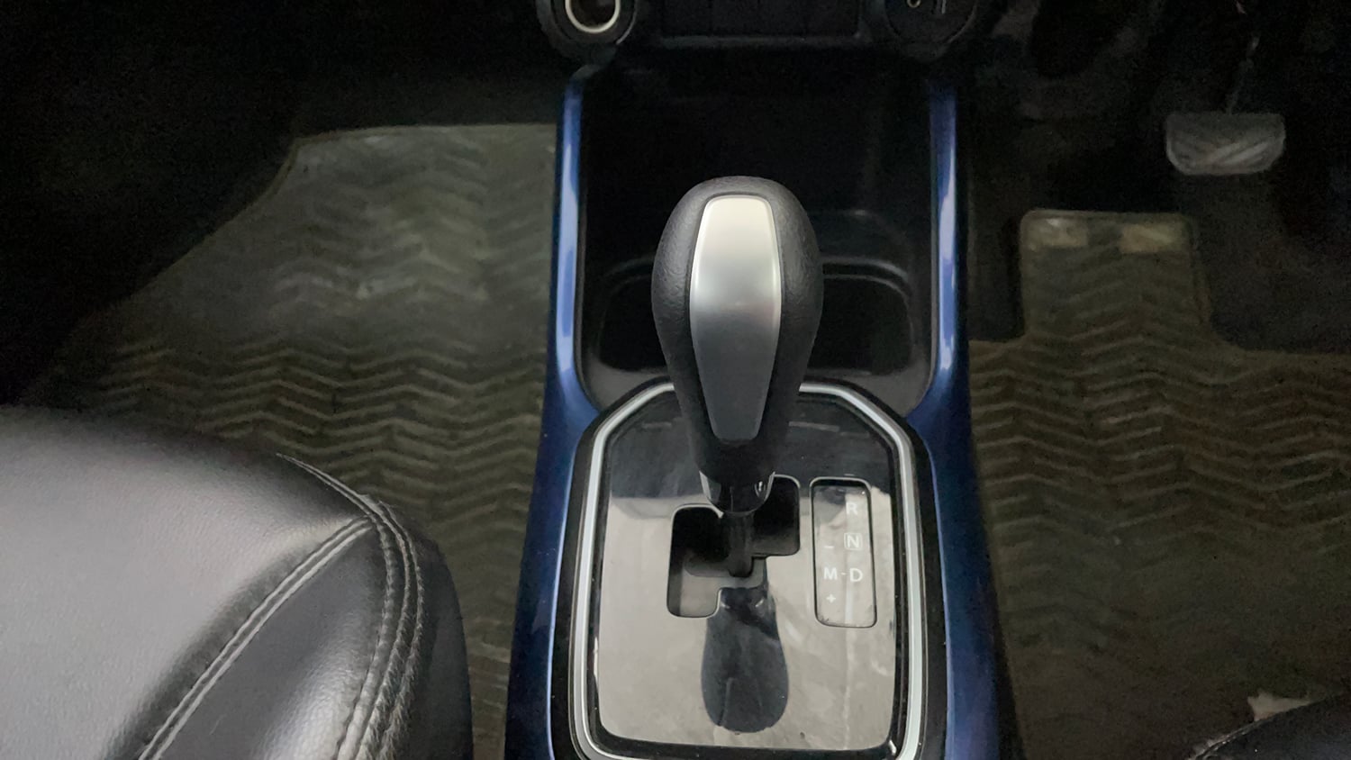 Used 2020 Maruti Suzuki Ignis Alpha 1.2 AMT Petrol Automatic interior GEAR  KNOB VIEW