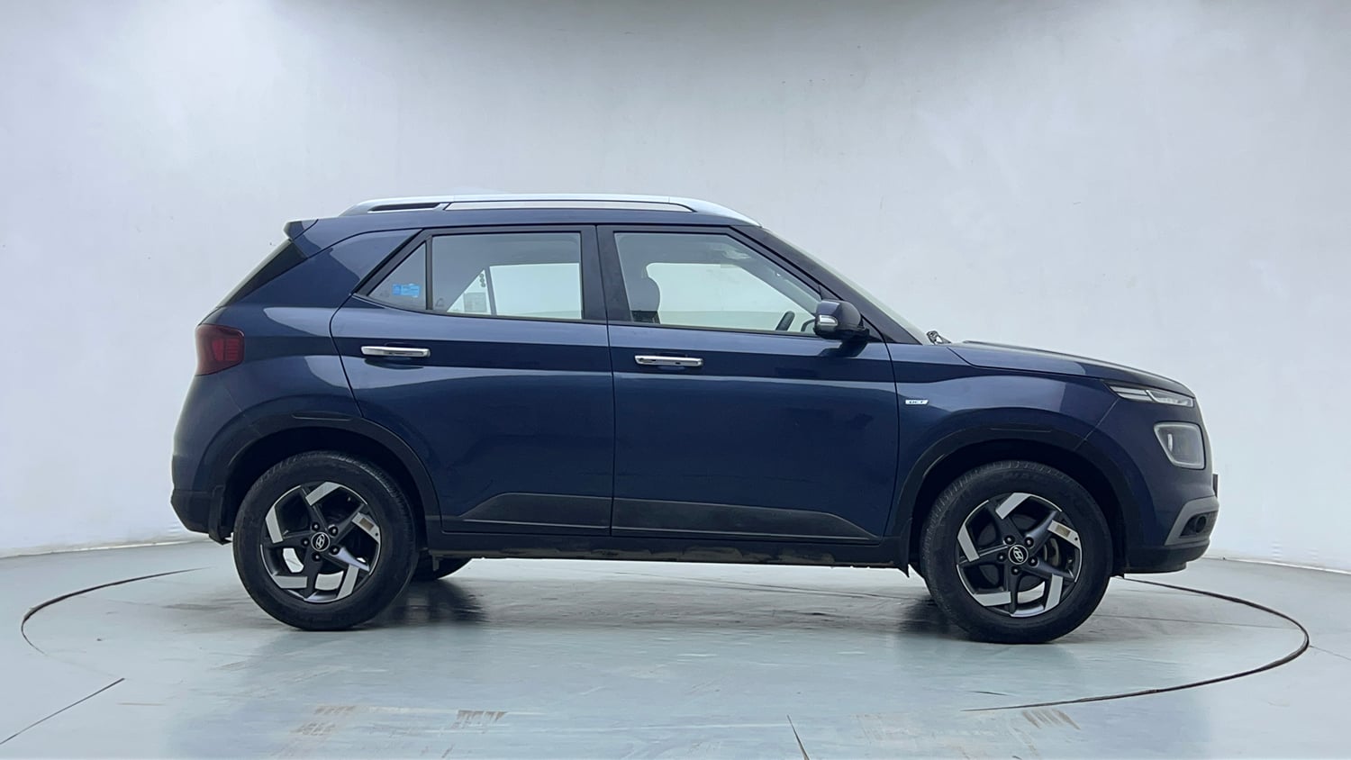 Used 2021 Hyundai Venue SX Plus 1.0 Turbo DCT Petrol Automatic exterior RIGHT SIDE VIEW