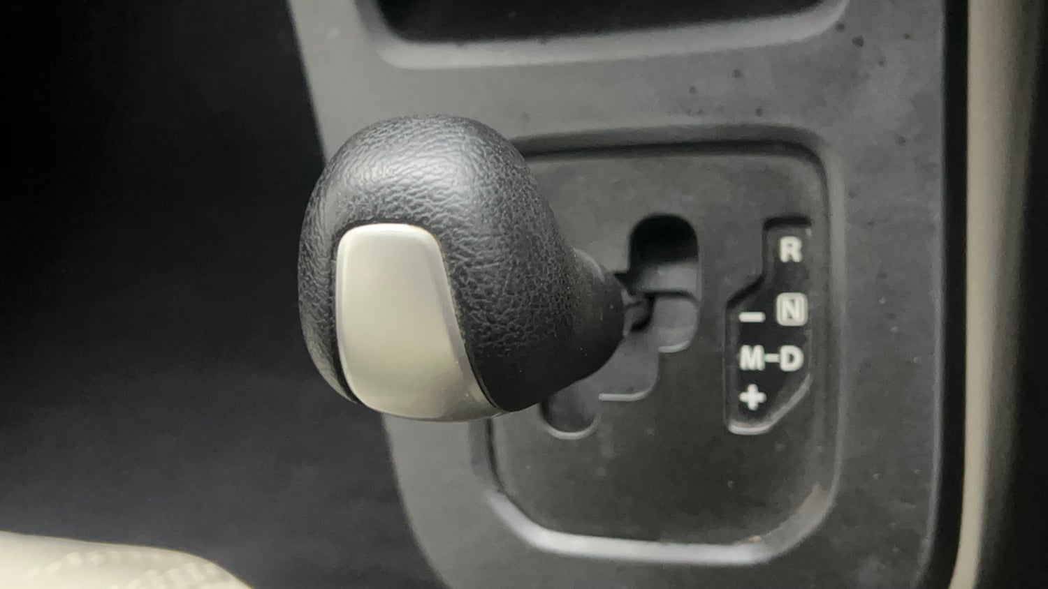 Used 2019 Maruti Suzuki Wagon R ZXi 1.2 AMT Petrol Automatic interior GEAR  KNOB VIEW