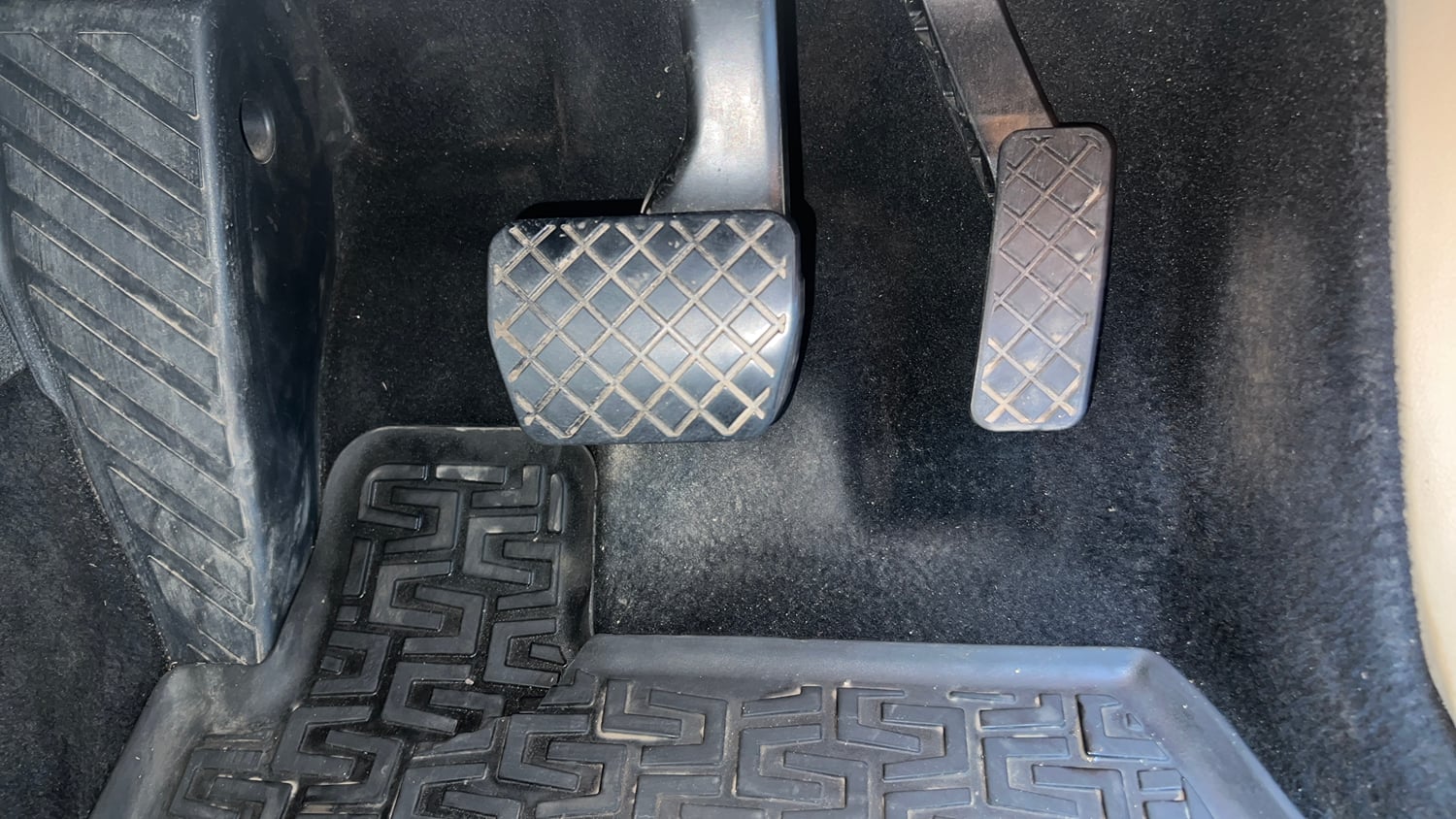 Used 2018 Skoda Octavia 1.8 TSI L&K Petrol Automatic interior PEDALS VIEW