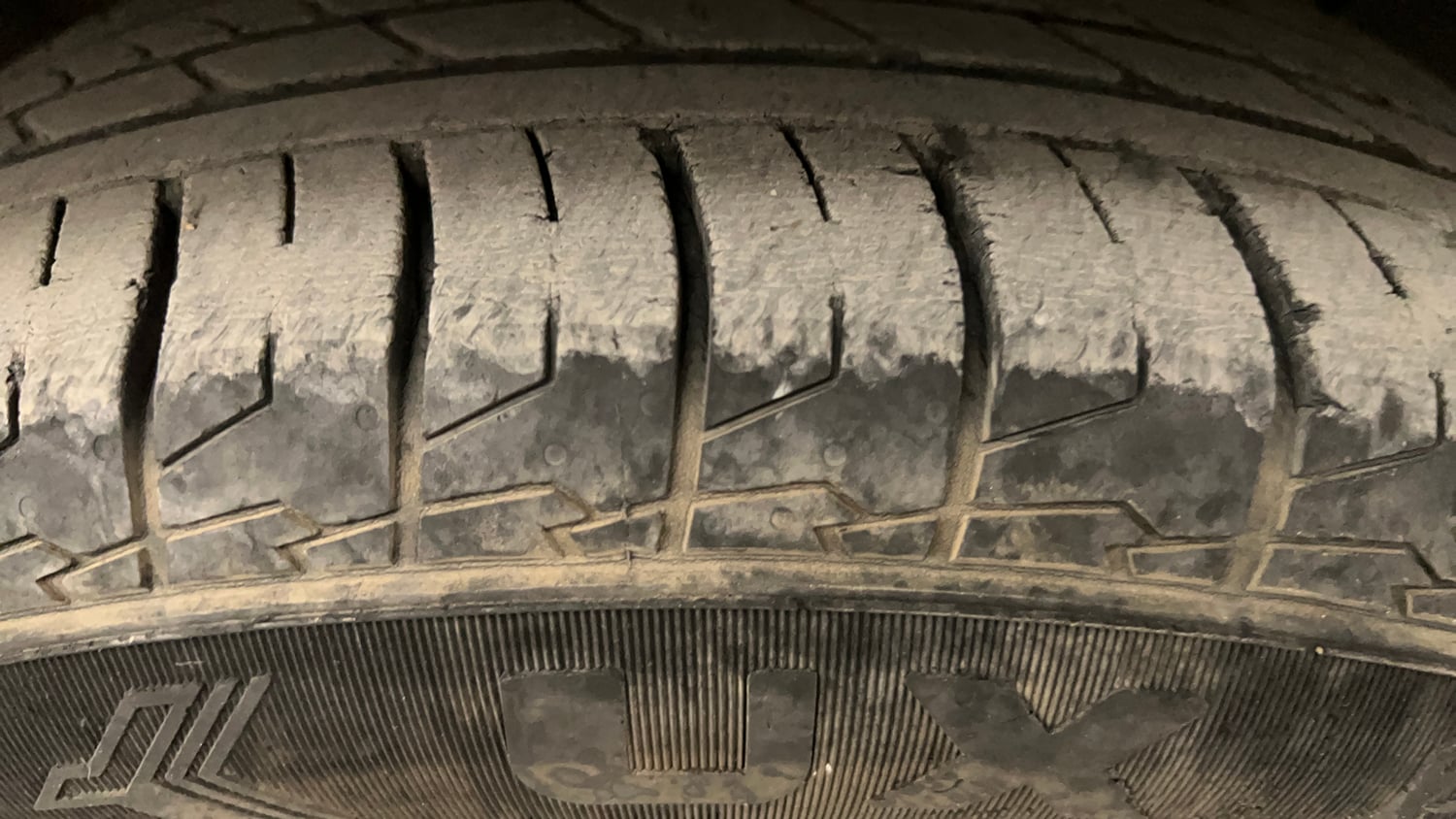 Used 2022 Kia Seltos HTX 1.5 Petrol Manual tyres RIGHT FRONT TYRE TREAD VIEW