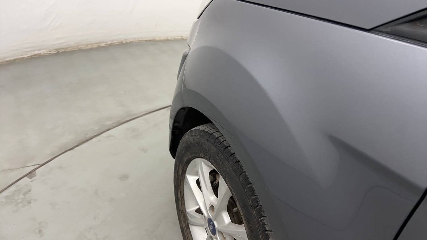 Used 2019 Ford EcoSport Titanium 1.5L Ti-VCT Petrol Manual dents MINOR SCRATCH