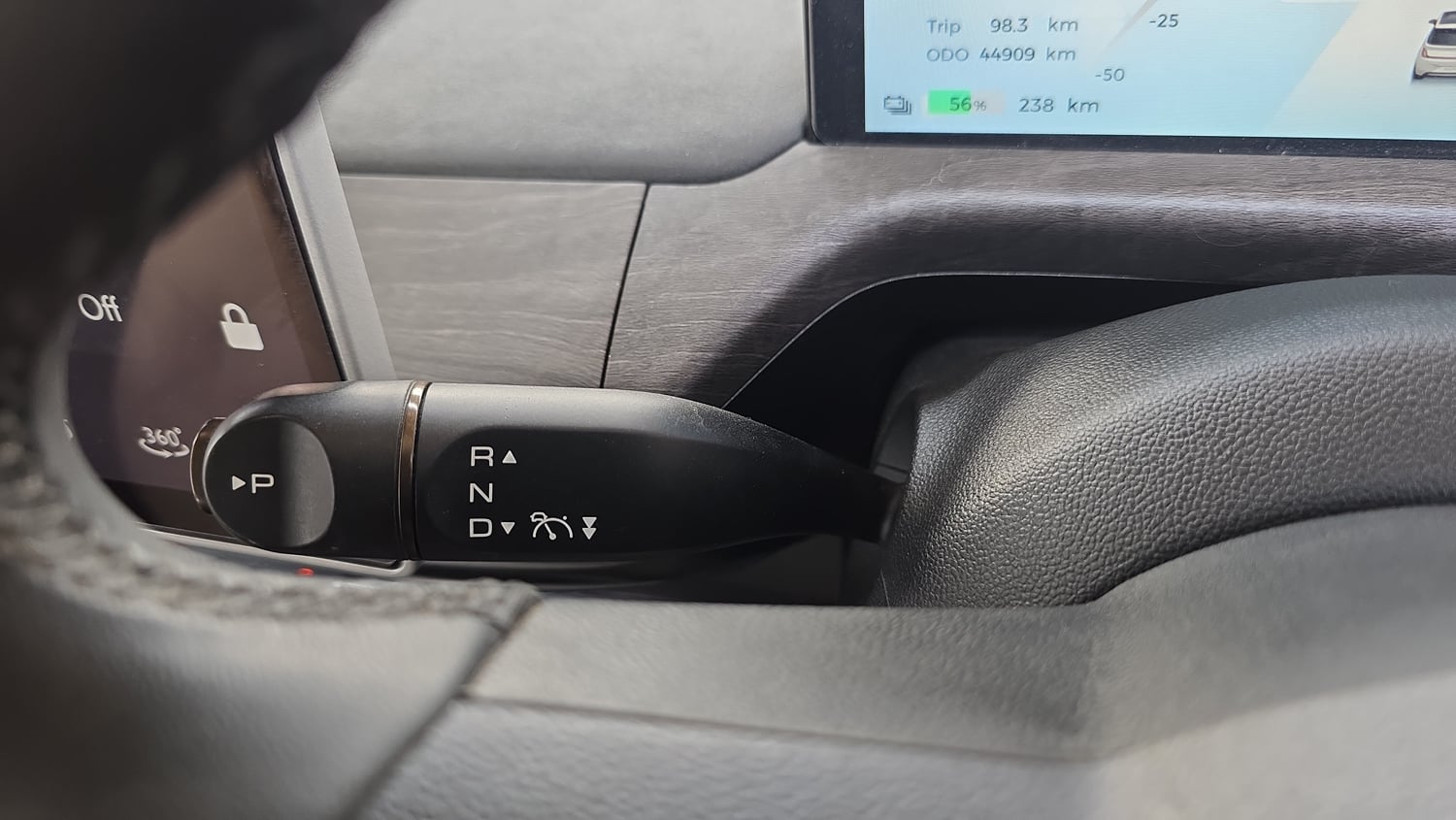 Used 2025 MG Motors Windsor EV Essence Pro Electric Automatic interior GEAR  KNOB VIEW