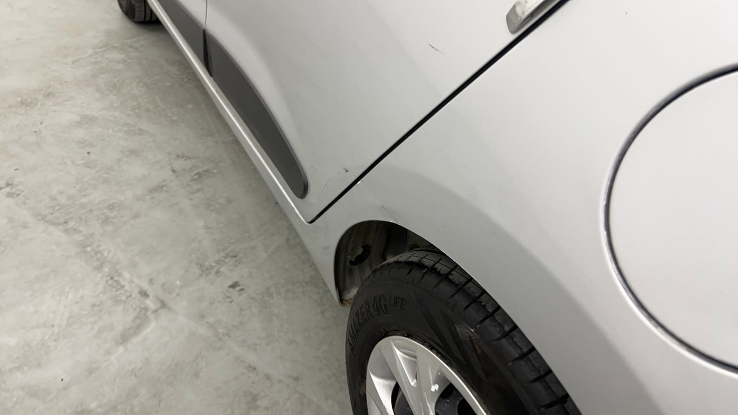 Used 2016 Hyundai Grand i10 Sportz 1.2 Kappa VTVT Petrol Manual dents MINOR SCRATCH
