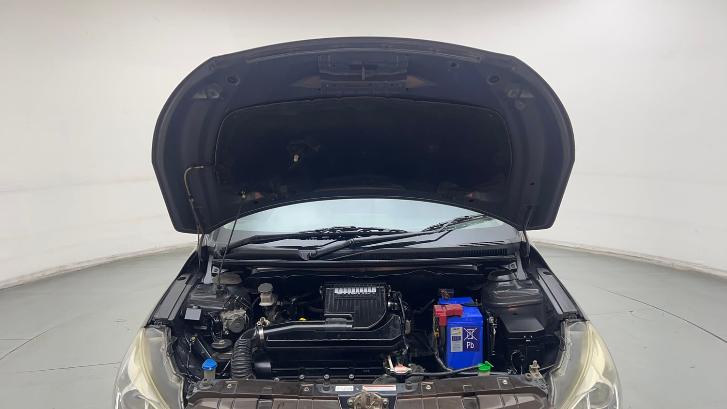 Used 2018 Maruti Suzuki Ciaz S 1.4 MT Petrol Manual engine ENGINE & BONNET OPEN FRONT VIEW