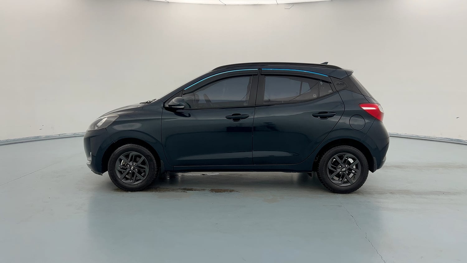 Used 2021 Hyundai Grand i10 Nios Sportz 1.2 Kappa VTVT Petrol Manual exterior LEFT SIDE VIEW