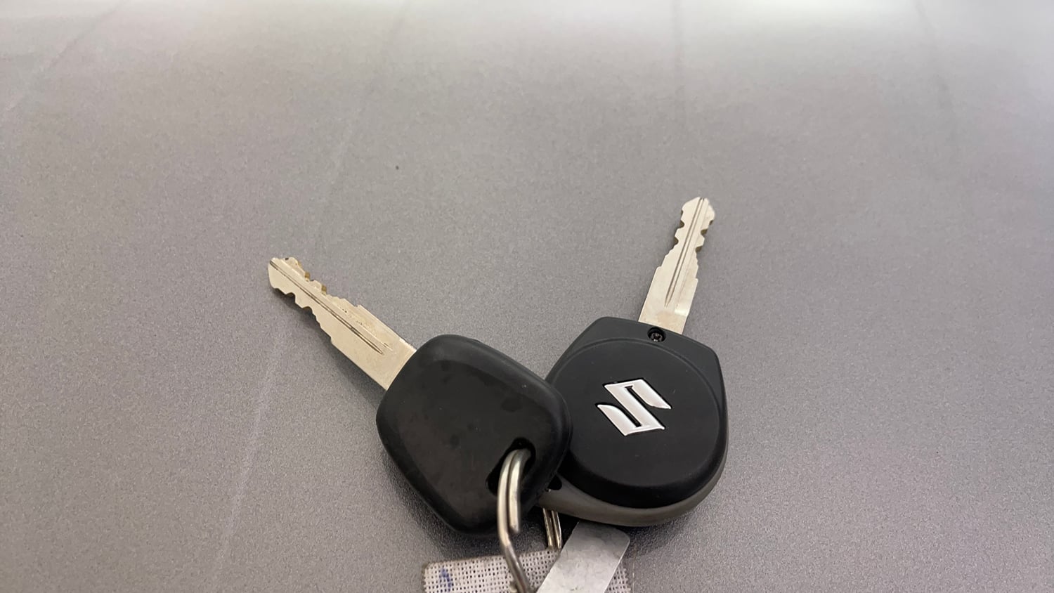 Used 2012 Maruti Suzuki Swift VXi Petrol Manual extra CAR KEY VIEW