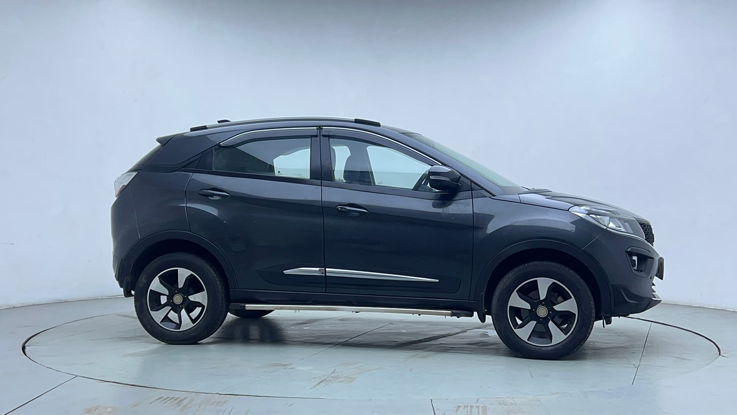 Used 2018 Tata Nexon XZA Plus Diesel Diesel Automatic exterior RIGHT SIDE VIEW